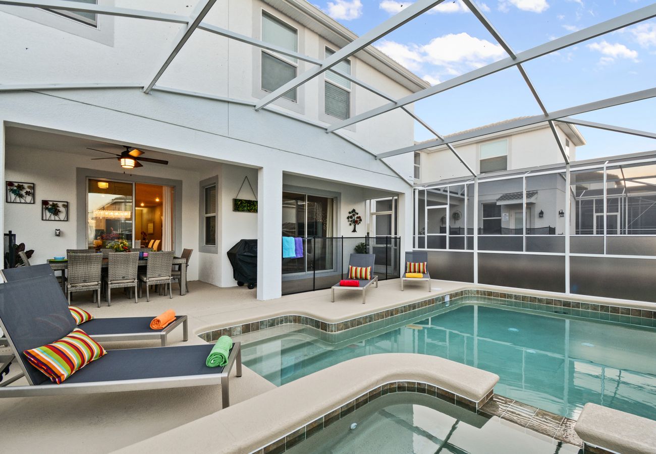 Villa en Davenport - Beautiful Villa Champions Gate 6Beds/5Bath/Pool/Jacuzzi/18Min From Disney