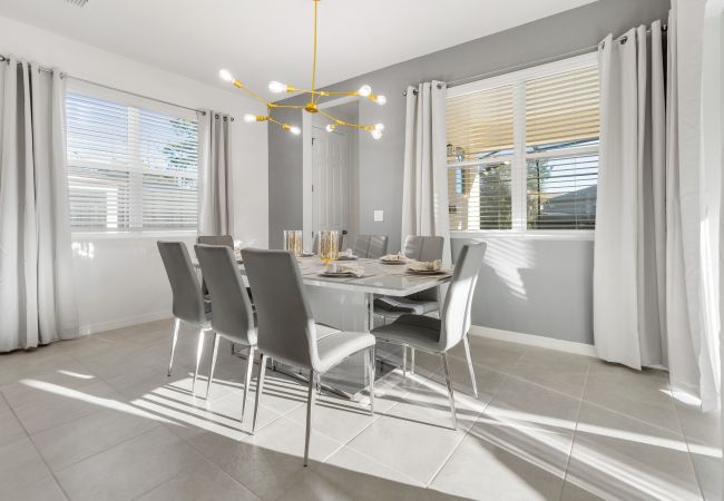 Villa en Kissimmee - Gorgeous Villa Solara Resort 6Bed/5Bath/Pool/Jacuzzi/18 Min From Disney Villa en Kissimmee - Gorgeous Villa Solara Resort 6Bed/5Bath/Pool/Jacuzzi/18 Min From Disney