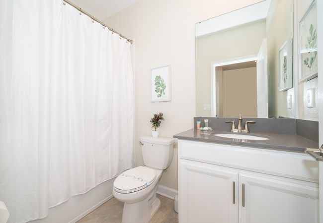 Villa en Kissimmee - Awesome Villa 5Beds/5Bath/Pool/Jacuzzi/5Min From Disney Villa en Kissimmee - Awesome Villa 5Beds/5Bath/Pool/Jacuzzi/5Min From Disney