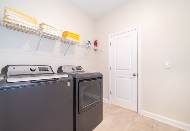 Villa en Kissimmee - Fabulous Villa 5Beds/5Bath/Pool/Jacuzzi/5Min From Disney Villa en Kissimmee - Fabulous Villa 5Beds/5Bath/Pool/Jacuzzi/5Min From Disney