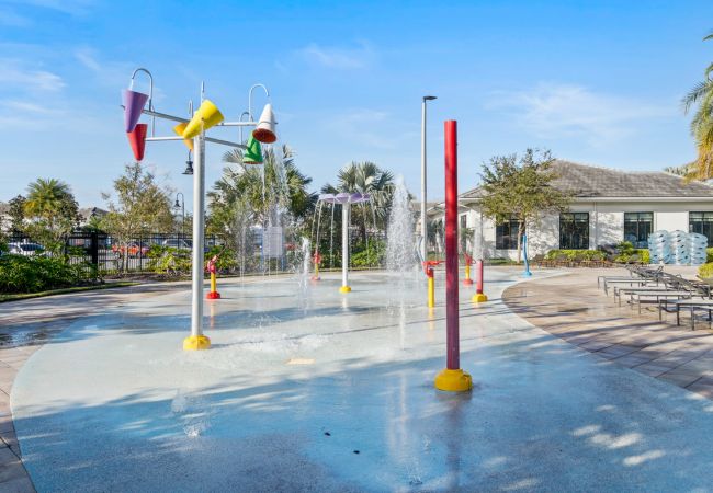 Villa en Kissimmee - Fabulous Villa 5Beds/5Bath/Pool/Jacuzzi/5Min From Disney Villa en Kissimmee - Fabulous Villa 5Beds/5Bath/Pool/Jacuzzi/5Min From Disney