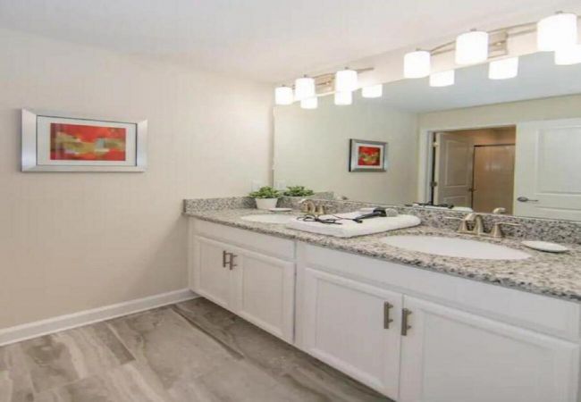 Casa adosada en Kissimmee - Enjoyable Townhouse 4Bed/3Bath/Pool/5Min From Disney Casa adosada en Kissimmee - Enjoyable Townhouse 4Bed/3Bath/Pool/5Min From Disney