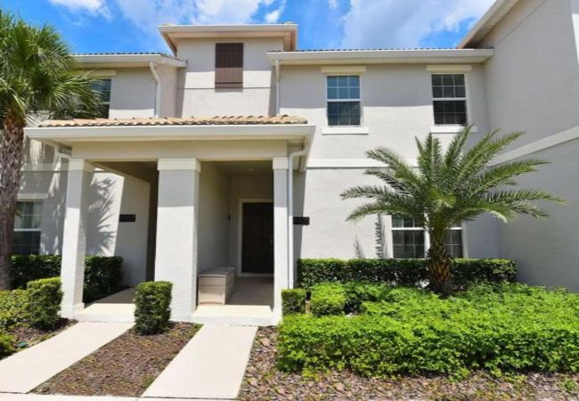 Casa adosada en Kissimmee - Elegant Townhouse 4Bed/3Bath/Pool/5Min From Disney Casa adosada en Kissimmee - Elegant Townhouse 4Bed/3Bath/Pool/5Min From Disney