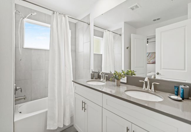 Casa adosada en Kissimmee - Awesome Townhouse 4Bed/3Bath/Pool/5Min Disney Casa adosada en Kissimmee - Awesome Townhouse 4Bed/3Bath/Pool/5Min Disney