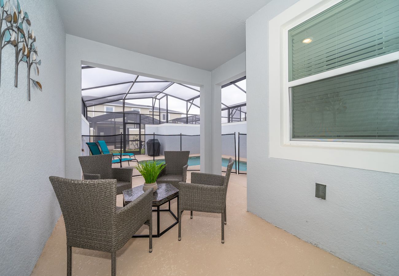Casa adosada en Kissimmee - Homey Townhouse 4Bed/3Bath/Pool/5Min Disney