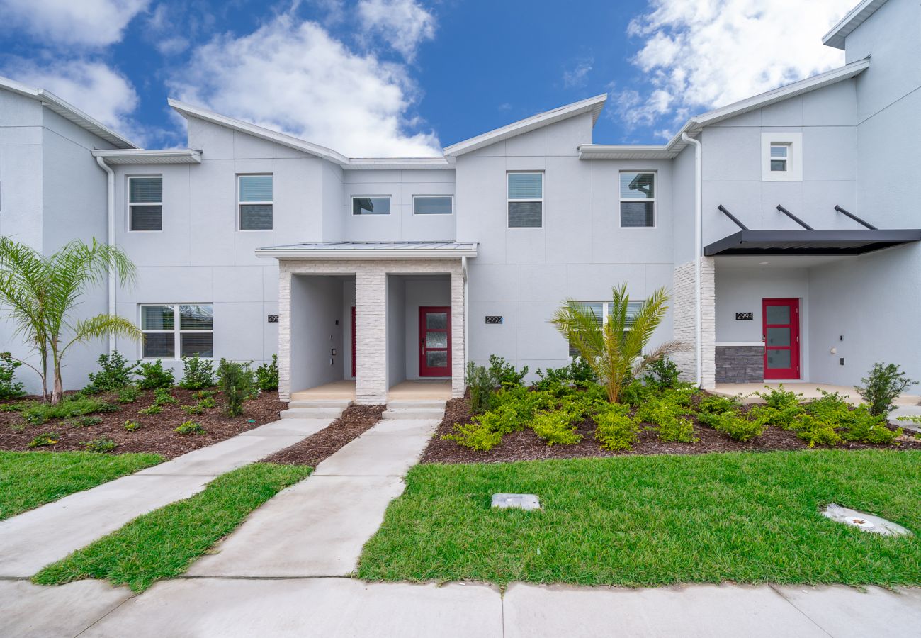 Casa adosada en Kissimmee - Homey Townhouse 4Bed/3Bath/Pool/5Min Disney