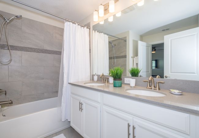 Casa adosada en Kissimmee - Adorable Townhouse 4Bed/3Bath/Pool/5Min Disney Casa adosada en Kissimmee - Adorable Townhouse 4Bed/3Bath/Pool/5Min Disney