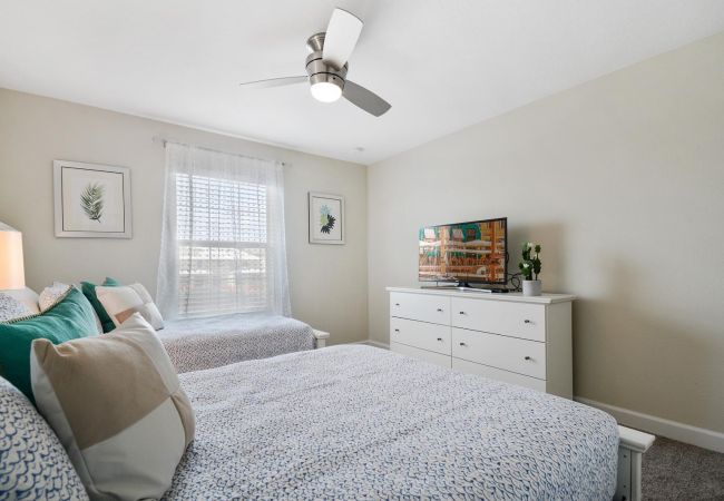 Casa adosada en Kissimmee - Modern Townhouse 4Bed/3Bath/Pool/5Min Disney Casa adosada en Kissimmee - Modern Townhouse 4Bed/3Bath/Pool/5Min Disney