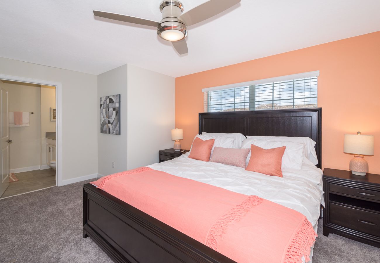 Casa adosada en Davenport - Charming Townhouse 5Beds/4Baths/Pool/18 Min Disney