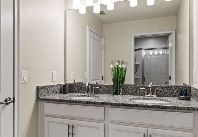 Casa adosada en Kissimmee - Beautiful Townhouse 4Bed/3Bath/Pool/5Min Disney Casa adosada en Kissimmee - Beautiful Townhouse 4Bed/3Bath/Pool/5Min Disney