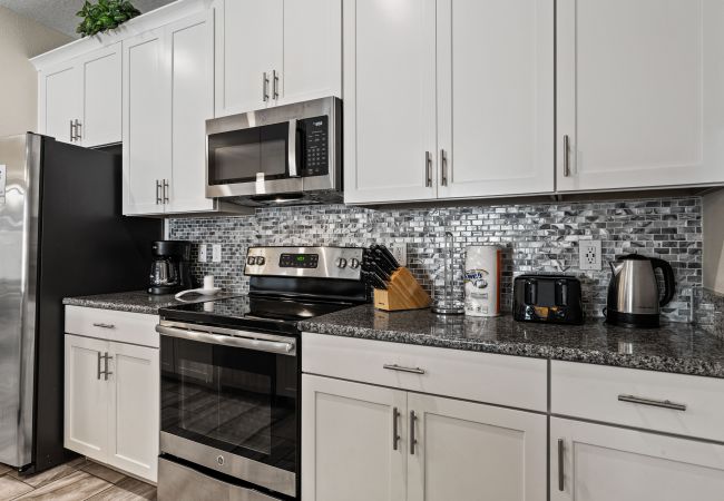 Casa adosada en Kissimmee - Beautiful Townhouse 4Bed/3Bath/Pool/5Min Disney Casa adosada en Kissimmee - Beautiful Townhouse 4Bed/3Bath/Pool/5Min Disney