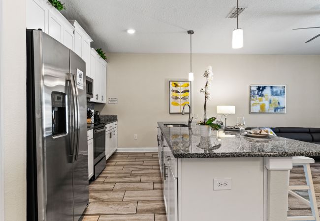 Casa adosada en Kissimmee - Beautiful Townhouse 4Bed/3Bath/Pool/5Min Disney Casa adosada en Kissimmee - Beautiful Townhouse 4Bed/3Bath/Pool/5Min Disney