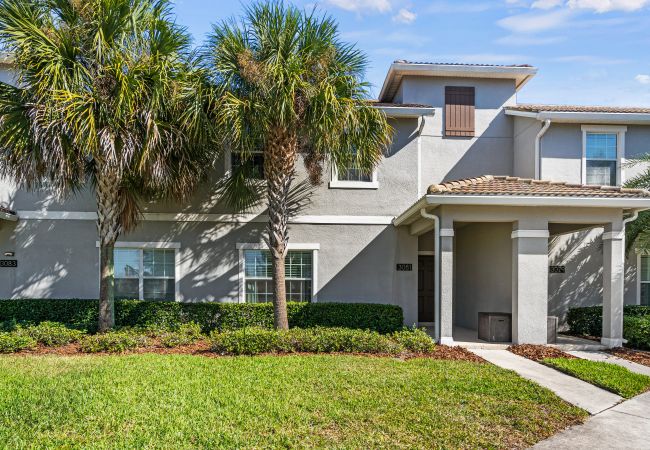 Casa adosada en Kissimmee - Beautiful Townhouse 4Bed/3Bath/Pool/5Min Disney Casa adosada en Kissimmee - Beautiful Townhouse 4Bed/3Bath/Pool/5Min Disney