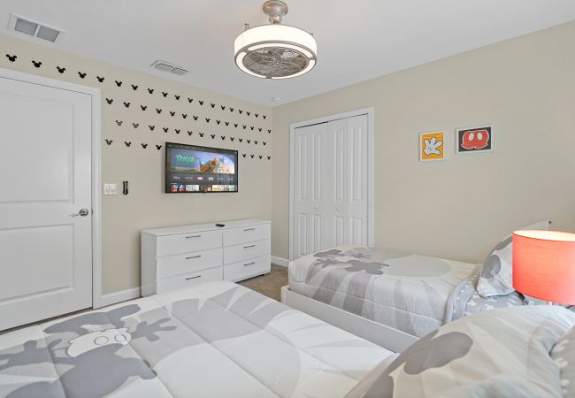 Casa adosada en Kissimmee - Wonderful Townhouse 5Beds/4Baths/Pool/5 Min Disney Casa adosada en Kissimmee - Wonderful Townhouse 5Beds/4Baths/Pool/5 Min Disney