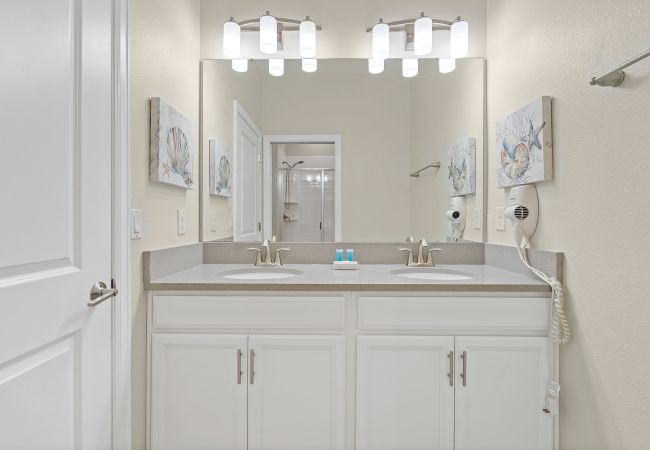 Casa adosada en Kissimmee - Wonderful Townhouse 5Beds/4Baths/Pool/5 Min Disney Casa adosada en Kissimmee - Wonderful Townhouse 5Beds/4Baths/Pool/5 Min Disney