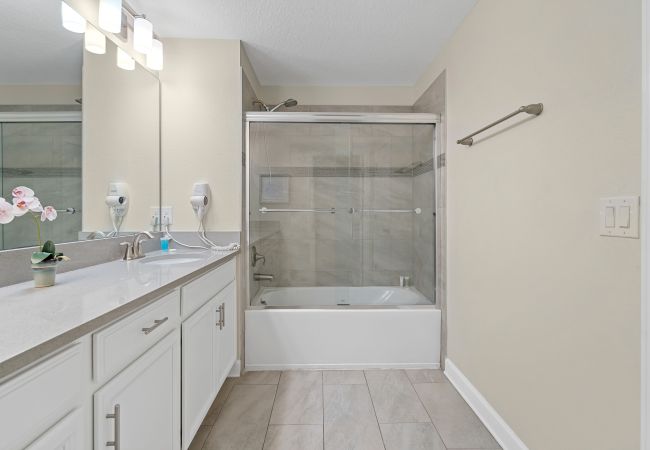 Casa adosada en Kissimmee - Wonderful Townhouse 5Beds/4Baths/Pool/5 Min Disney Casa adosada en Kissimmee - Wonderful Townhouse 5Beds/4Baths/Pool/5 Min Disney