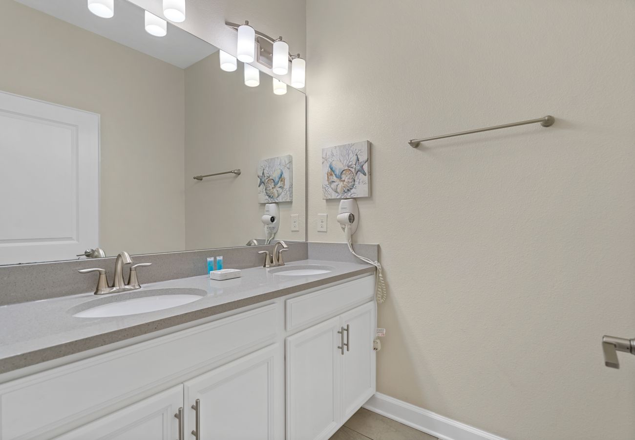 Casa adosada en Kissimmee - Wonderful Townhouse 5Beds/4Baths/Pool/5 Min Disney