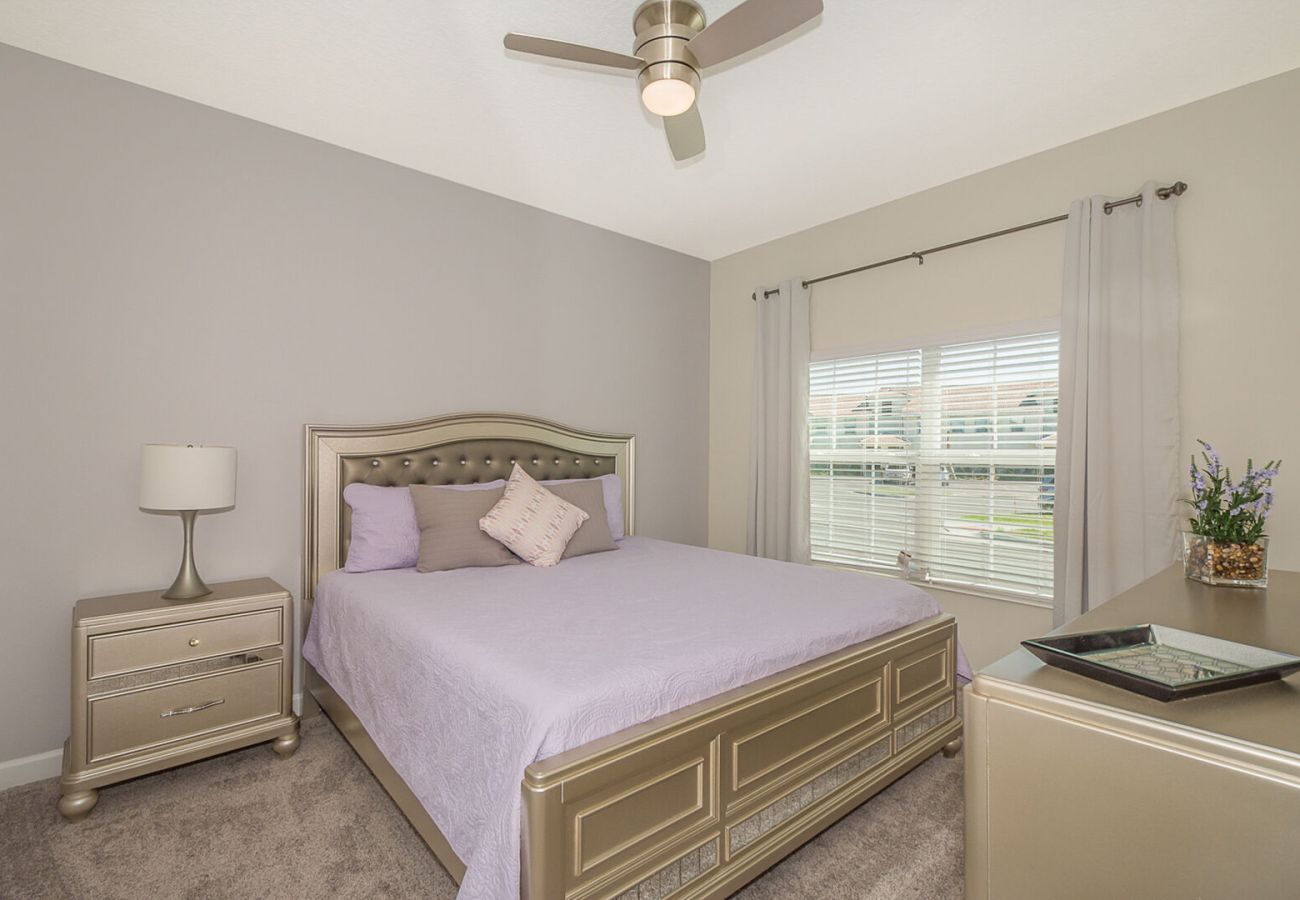 Casa adosada en Kissimmee - Elegant Townhouse 5Beds/4Baths/Pool/18 Min Disney