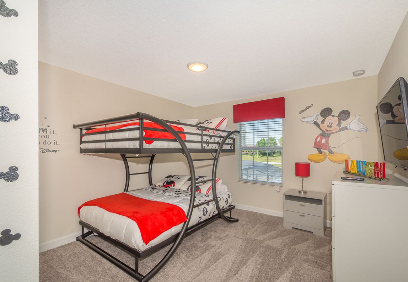 Casa adosada en Kissimmee - Elegant Townhouse 5Beds/4Baths/Pool/18 Min Disney
