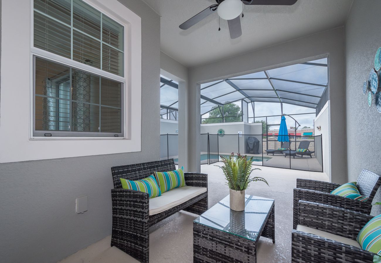 Casa adosada en Kissimmee - Glamorous Townhouse 4Bed/3Bath/Pool/5Min Disney