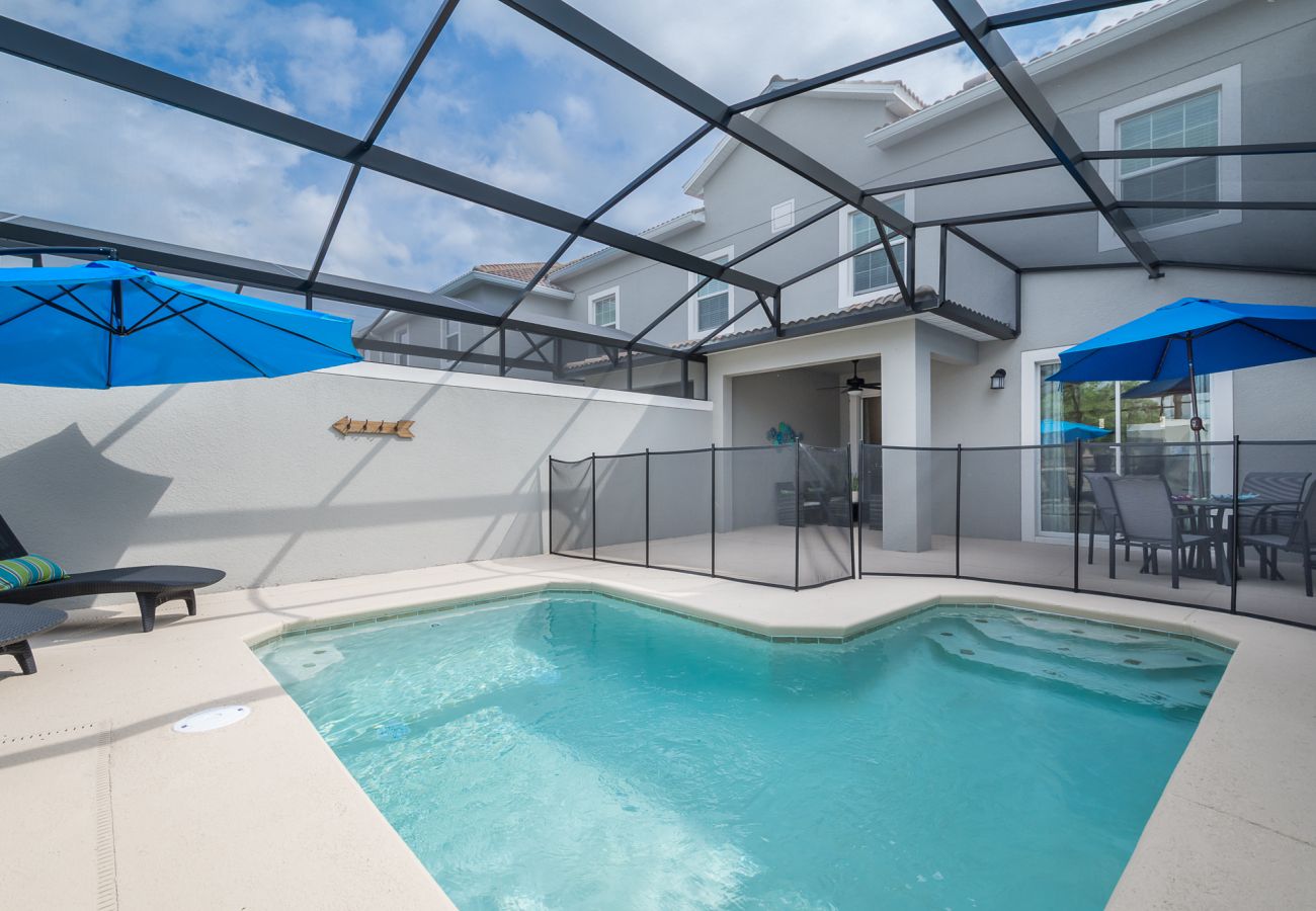 Casa adosada en Kissimmee - Glamorous Townhouse 4Bed/3Bath/Pool/5Min Disney