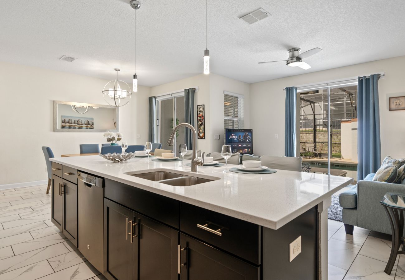 Casa adosada en Florida - Sweet Townhouse  4Beds/3Bath/Pool/Jacuzzi/18Min From Disney