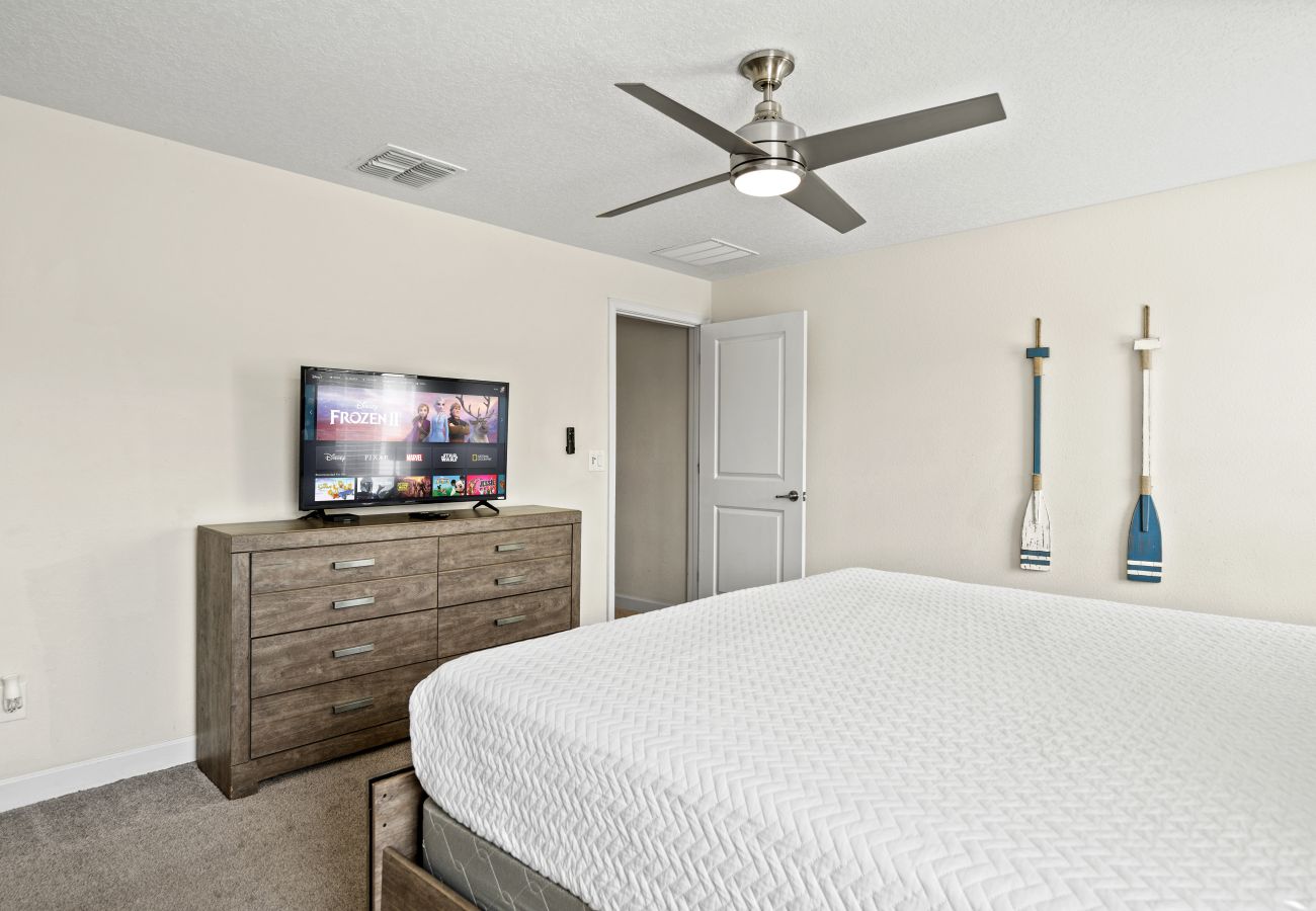 Casa adosada en Florida - Sweet Townhouse  4Beds/3Bath/Pool/Jacuzzi/18Min From Disney