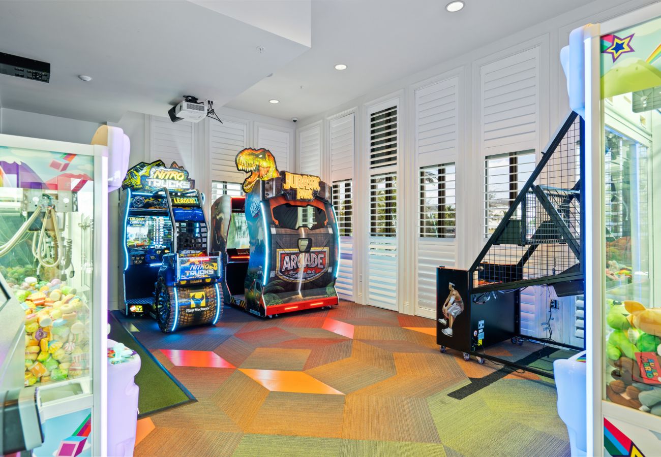 Casa adosada en Florida - Sweet Townhouse  4Beds/3Bath/Pool/Jacuzzi/18Min From Disney