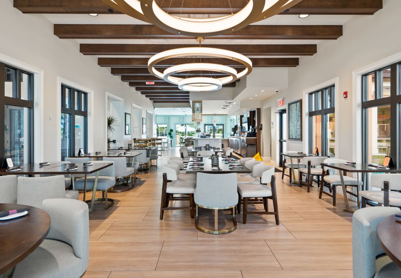 Casa adosada en Florida - Sweet Townhouse  4Beds/3Bath/Pool/Jacuzzi/18Min From Disney