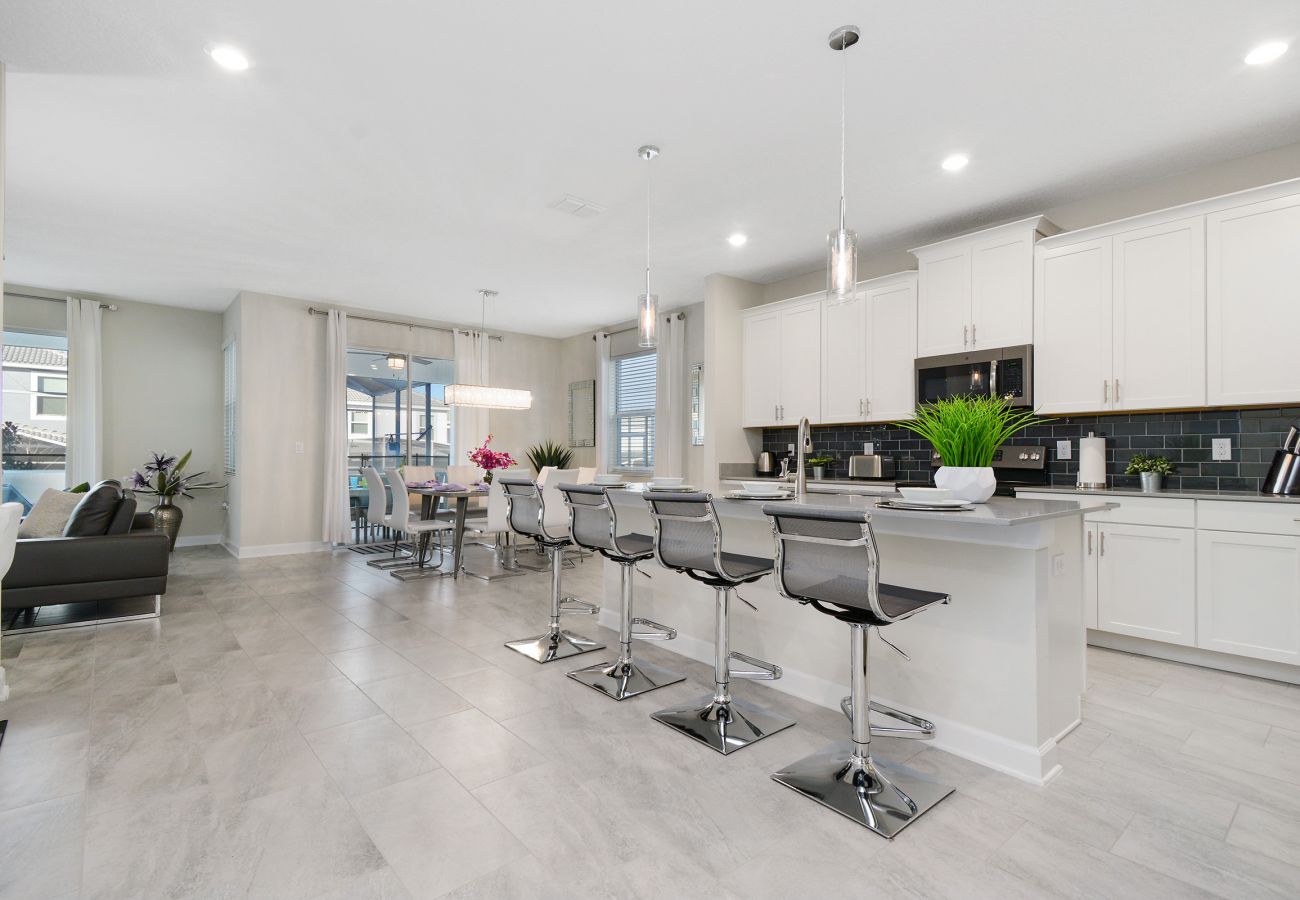 Villa in Davenport - Beautiful Villa Champions Gate 6Beds/5Bath/Pool/Jacuzzi/18Min From Disney