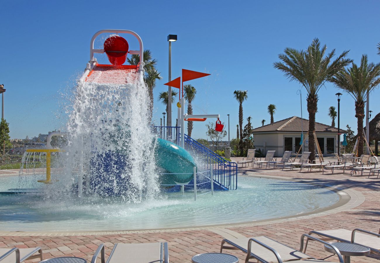 Villa in Davenport - Beautiful Villa Champions Gate 6Beds/5Bath/Pool/Jacuzzi/18Min From Disney