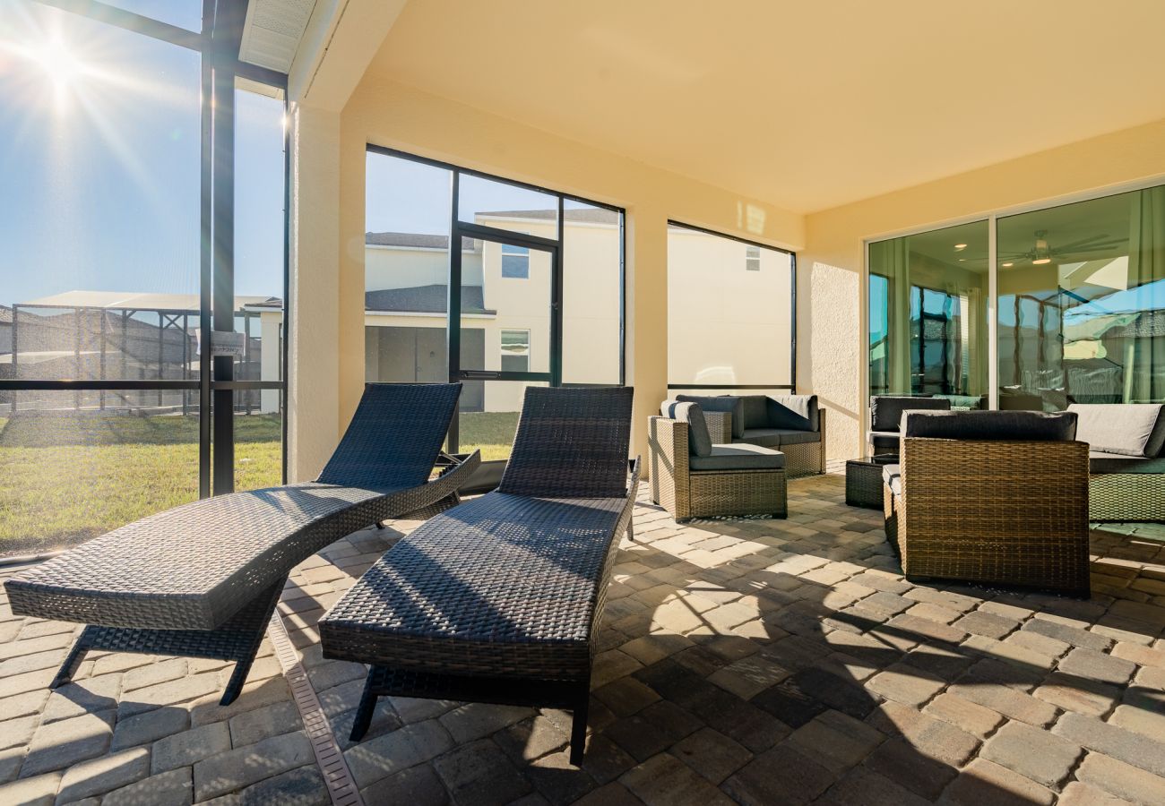 Villa in Kissimmee - Gorgeous Villa Solara Resort 6Bed/5Bath/Pool/Jacuzzi/18 Min From Disney