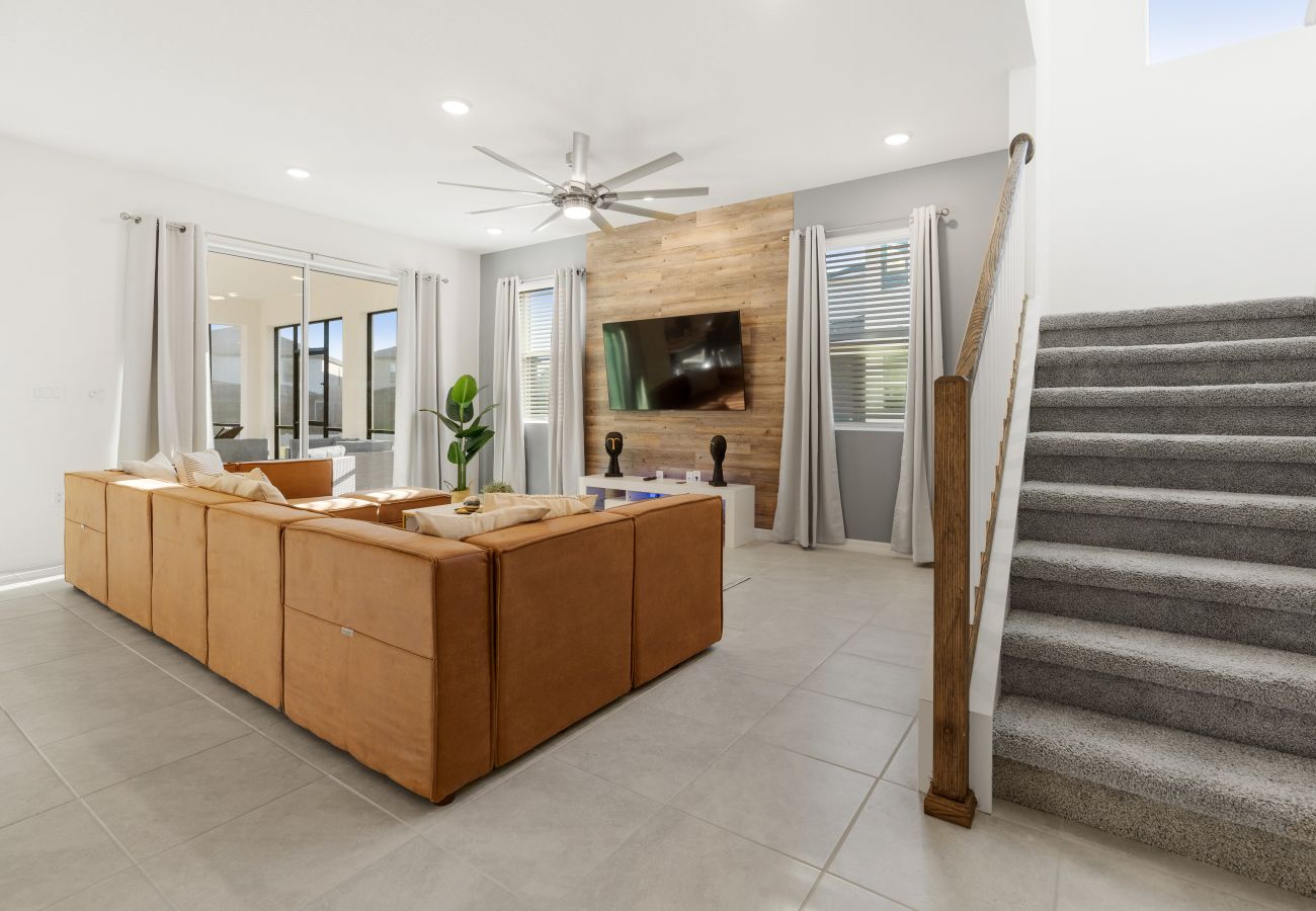 Villa in Kissimmee - Gorgeous Villa Solara Resort 6Bed/5Bath/Pool/Jacuzzi/18 Min From Disney