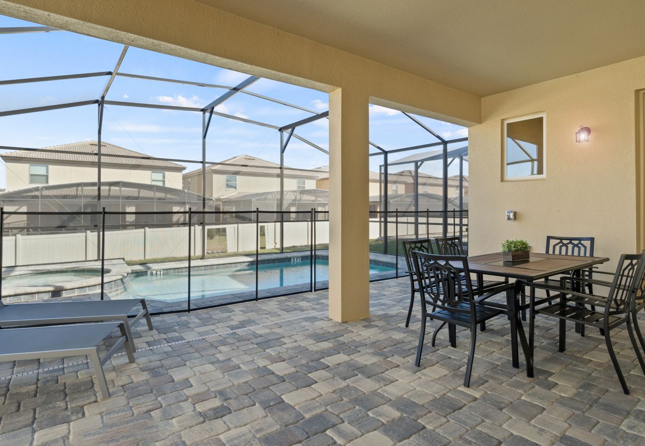 Villa in Kissimmee - Splendid Villa Solara  6Bed/5Bath/Pool/Jacuzzi/18 Min From Disney