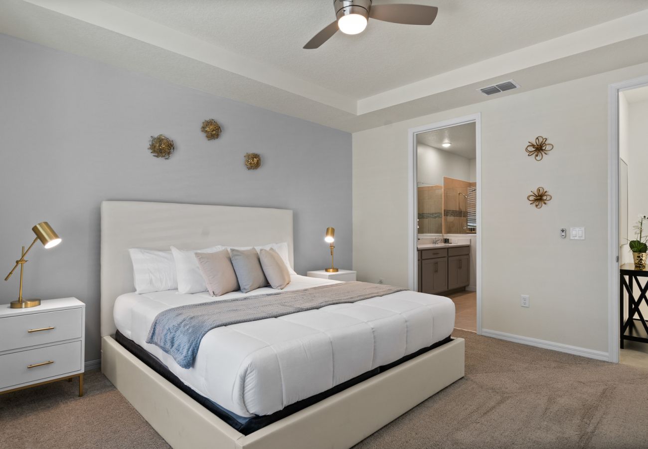Villa in Kissimmee - Splendid Villa Solara  6Bed/5Bath/Pool/Jacuzzi/18 Min From Disney