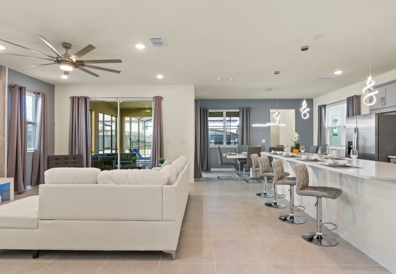 Villa in Kissimmee - Splendid Villa Solara  6Bed/5Bath/Pool/Jacuzzi/18 Min From Disney