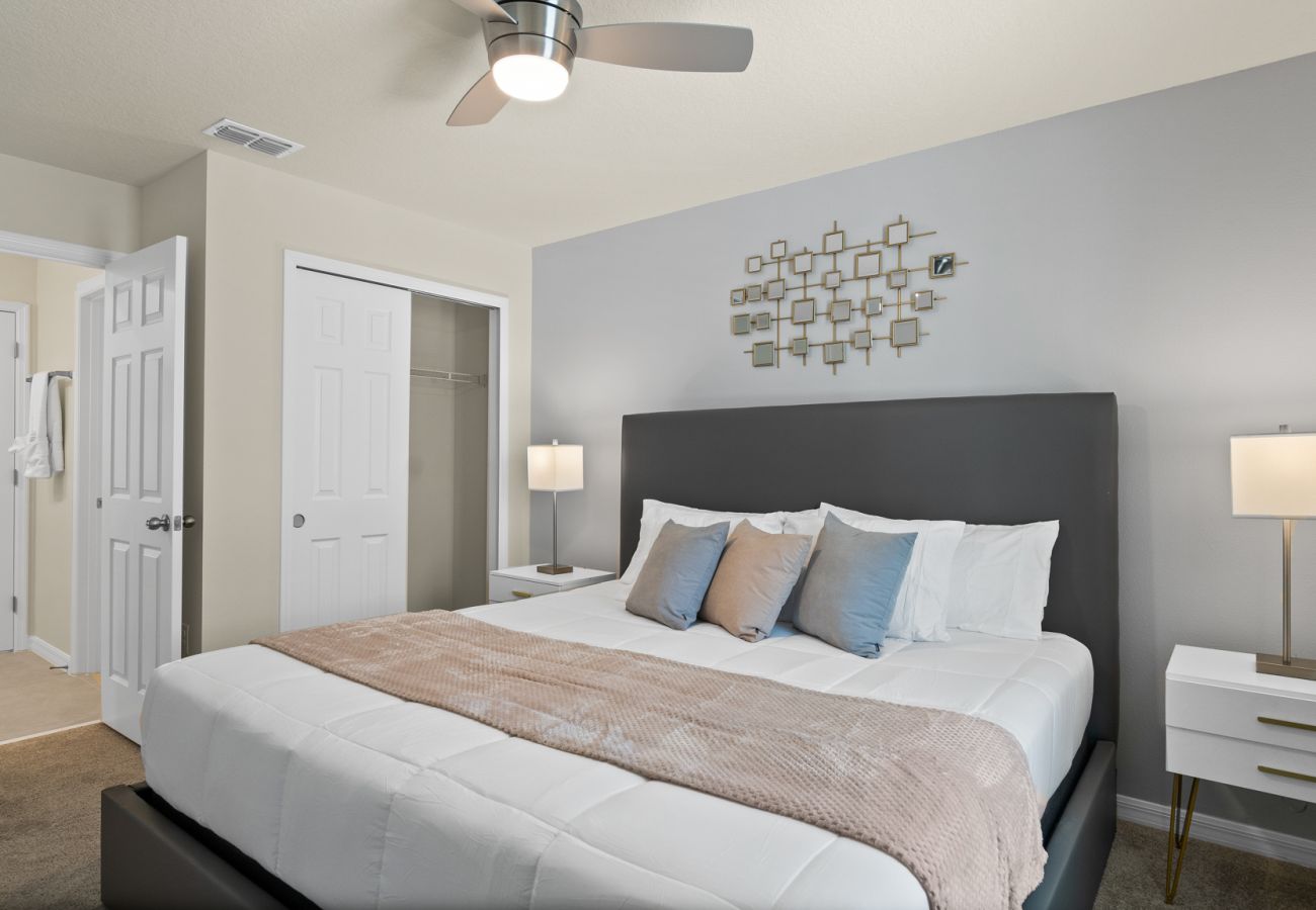 Villa in Kissimmee - Splendid Villa Solara  6Bed/5Bath/Pool/Jacuzzi/18 Min From Disney