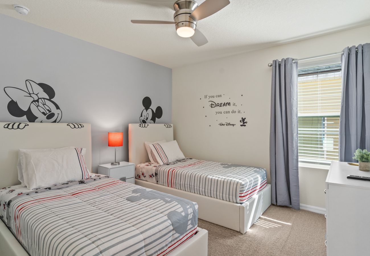 Villa in Kissimmee - Splendid Villa Solara  6Bed/5Bath/Pool/Jacuzzi/18 Min From Disney