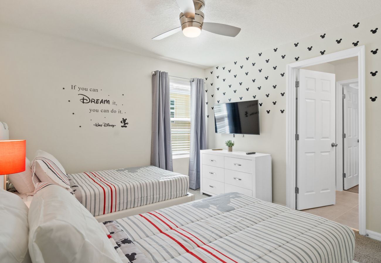 Villa in Kissimmee - Splendid Villa Solara  6Bed/5Bath/Pool/Jacuzzi/18 Min From Disney
