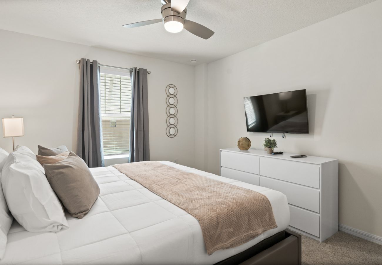 Villa in Kissimmee - Splendid Villa Solara  6Bed/5Bath/Pool/Jacuzzi/18 Min From Disney