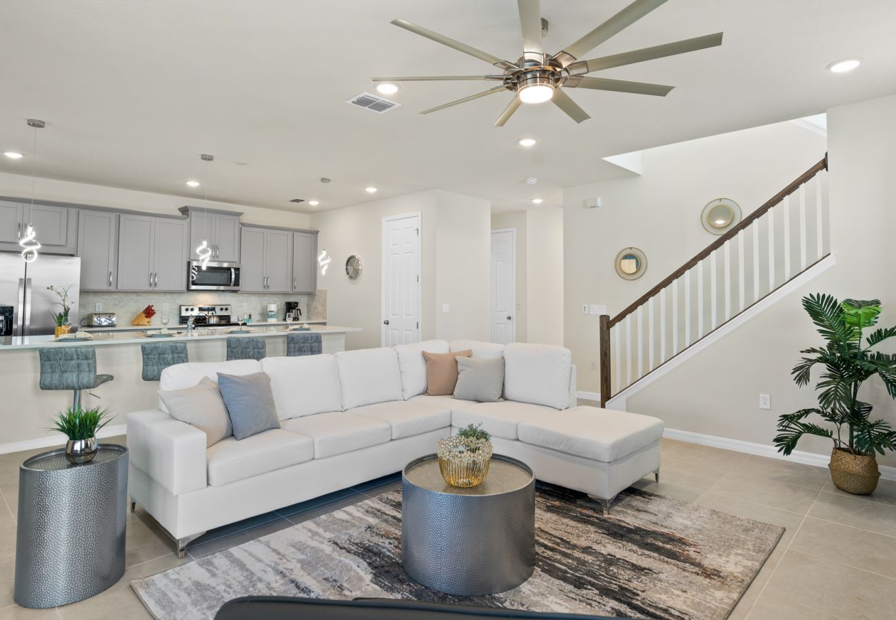 Villa in Kissimmee - Splendid Villa Solara  6Bed/5Bath/Pool/Jacuzzi/18 Min From Disney