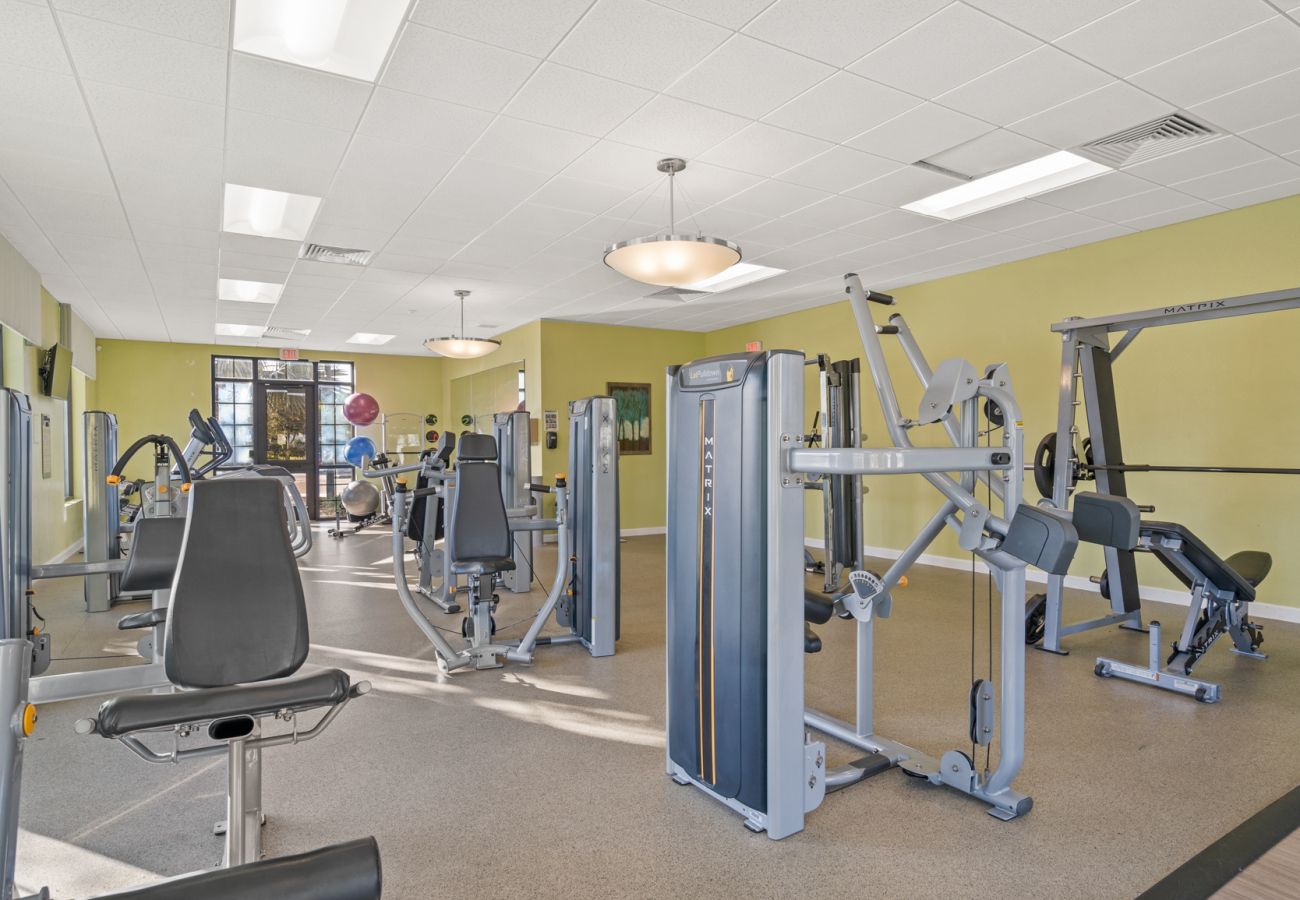 Villa in Kissimmee - Awesome Villa 5Beds/5Bath/Pool/Jacuzzi/5Min From Disney