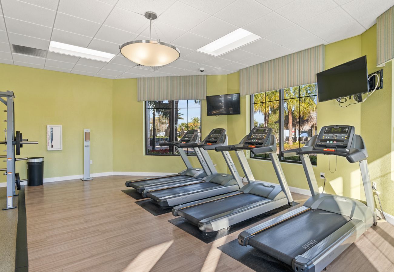 Villa in Kissimmee - Awesome Villa 5Beds/5Bath/Pool/Jacuzzi/5Min From Disney