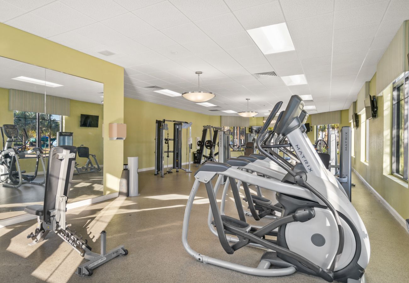 Villa in Kissimmee - Awesome Villa 5Beds/5Bath/Pool/Jacuzzi/5Min From Disney