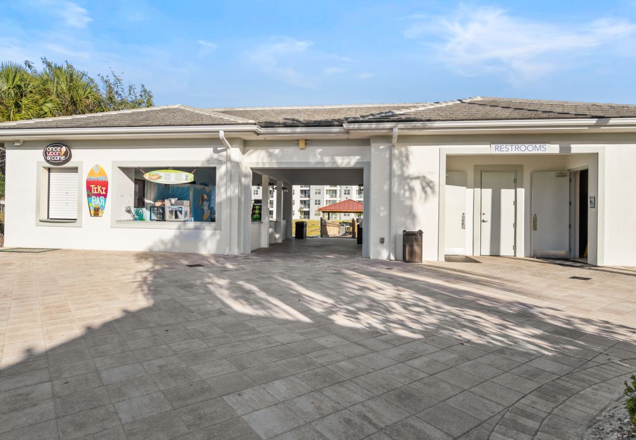 Villa in Kissimmee - Awesome Villa 5Beds/5Bath/Pool/Jacuzzi/5Min From Disney