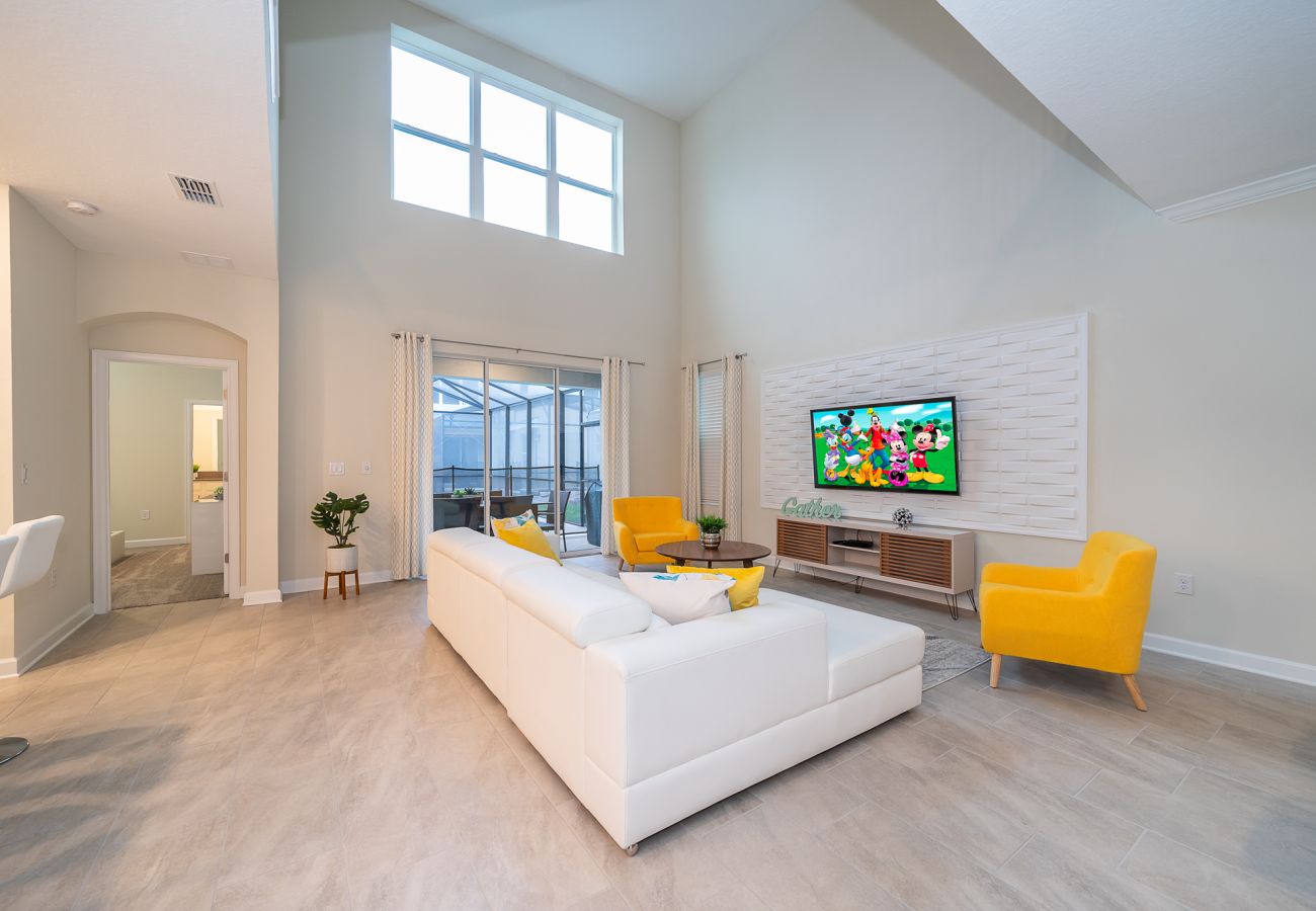 Villa in Kissimmee - Fabulous Villa 5Beds/5Bath/Pool/Jacuzzi/5Min From Disney