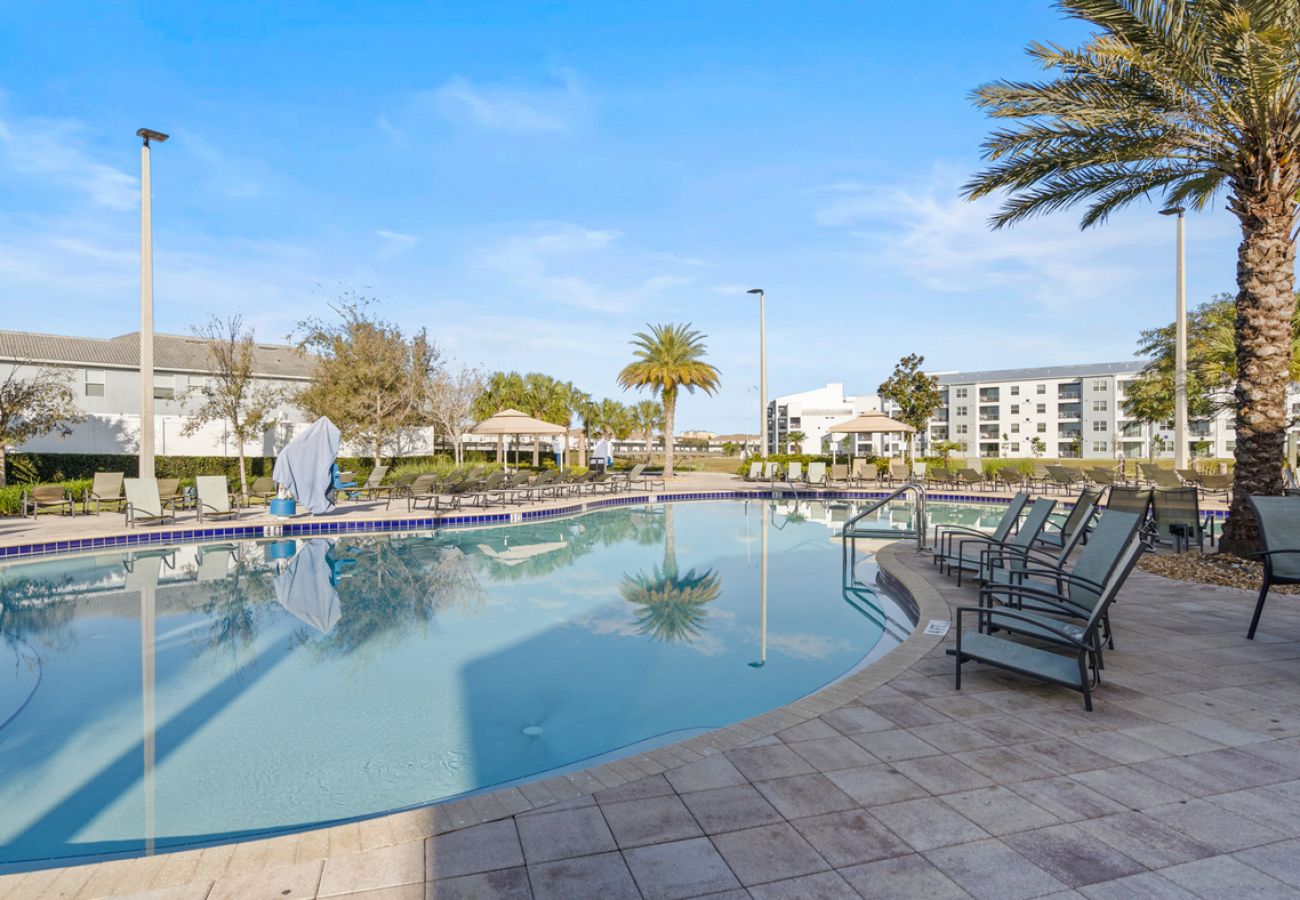 Villa in Kissimmee - Fabulous Villa 5Beds/5Bath/Pool/Jacuzzi/5Min From Disney