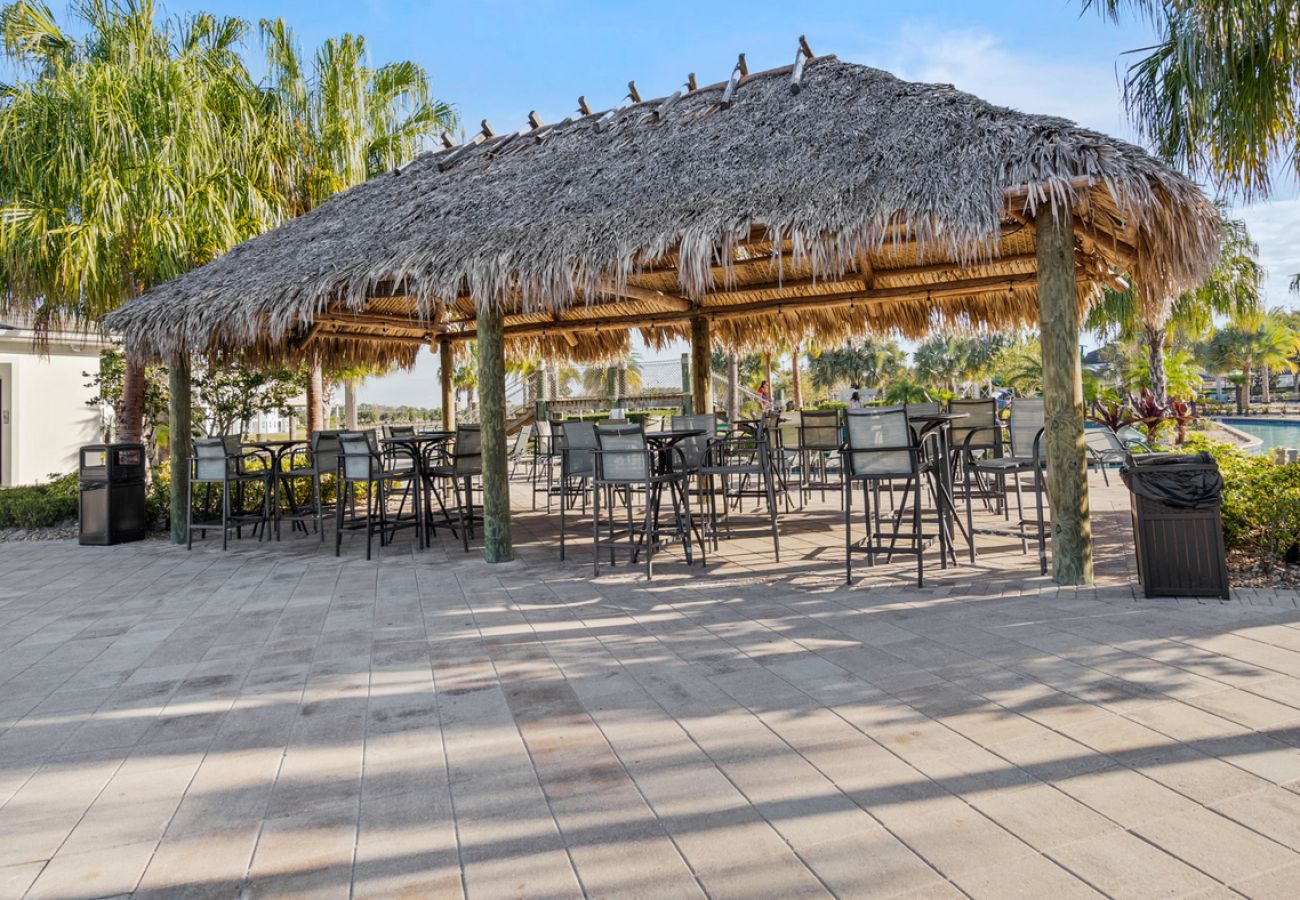 Villa in Kissimmee - Fabulous Villa 5Beds/5Bath/Pool/Jacuzzi/5Min From Disney