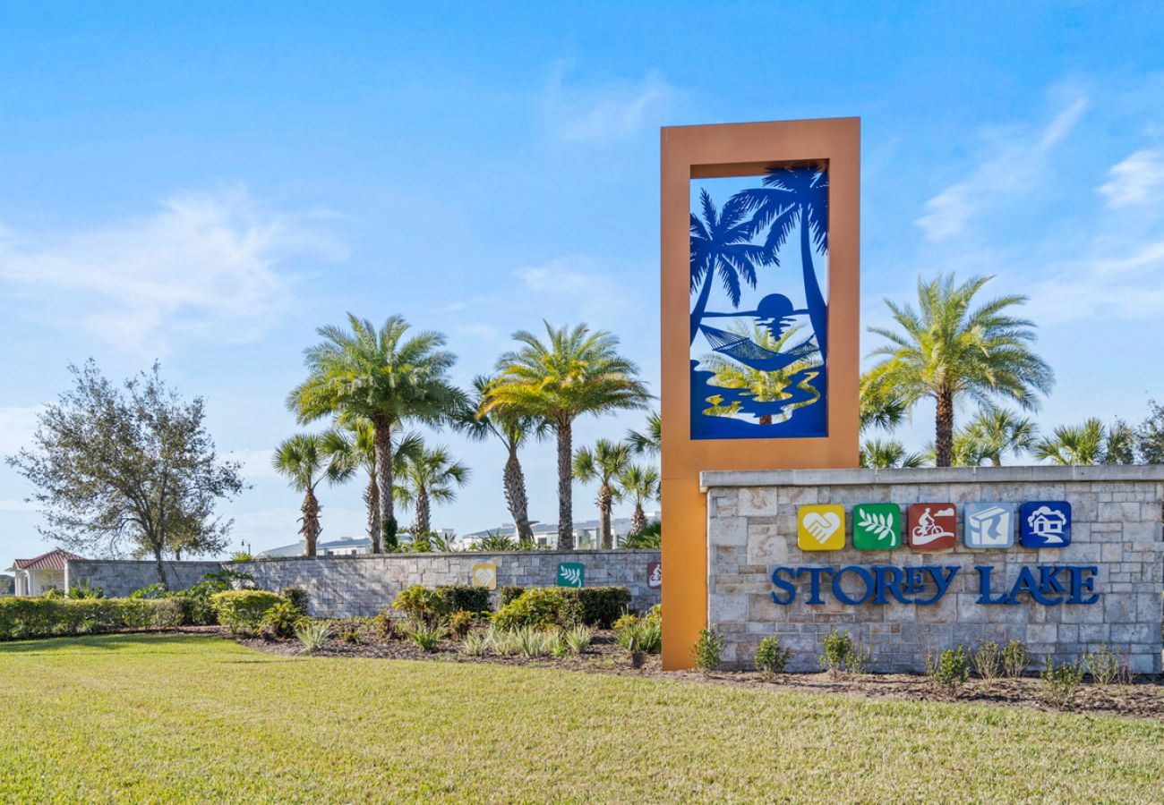 Villa in Kissimmee - Fabulous Villa 5Beds/5Bath/Pool/Jacuzzi/5Min From Disney