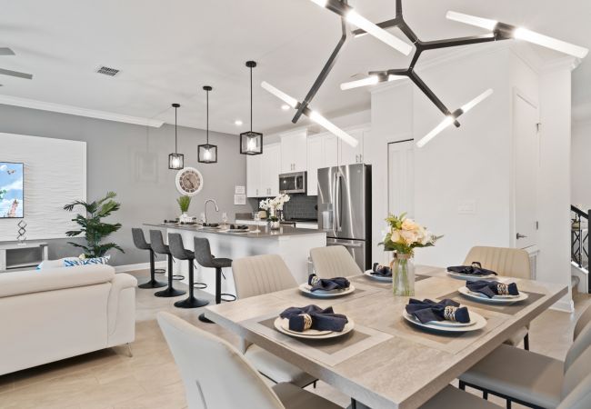 Townhouse in Kissimmee - Restful Townhouse 4Bed/3Bath/Pool/5Min From Disney Townhouse in Kissimmee - Restful Townhouse 4Bed/3Bath/Pool/5Min From Disney